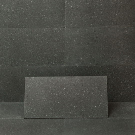 Granit Arredo Ibrastone Svart Mattpolerad 31x61 cm